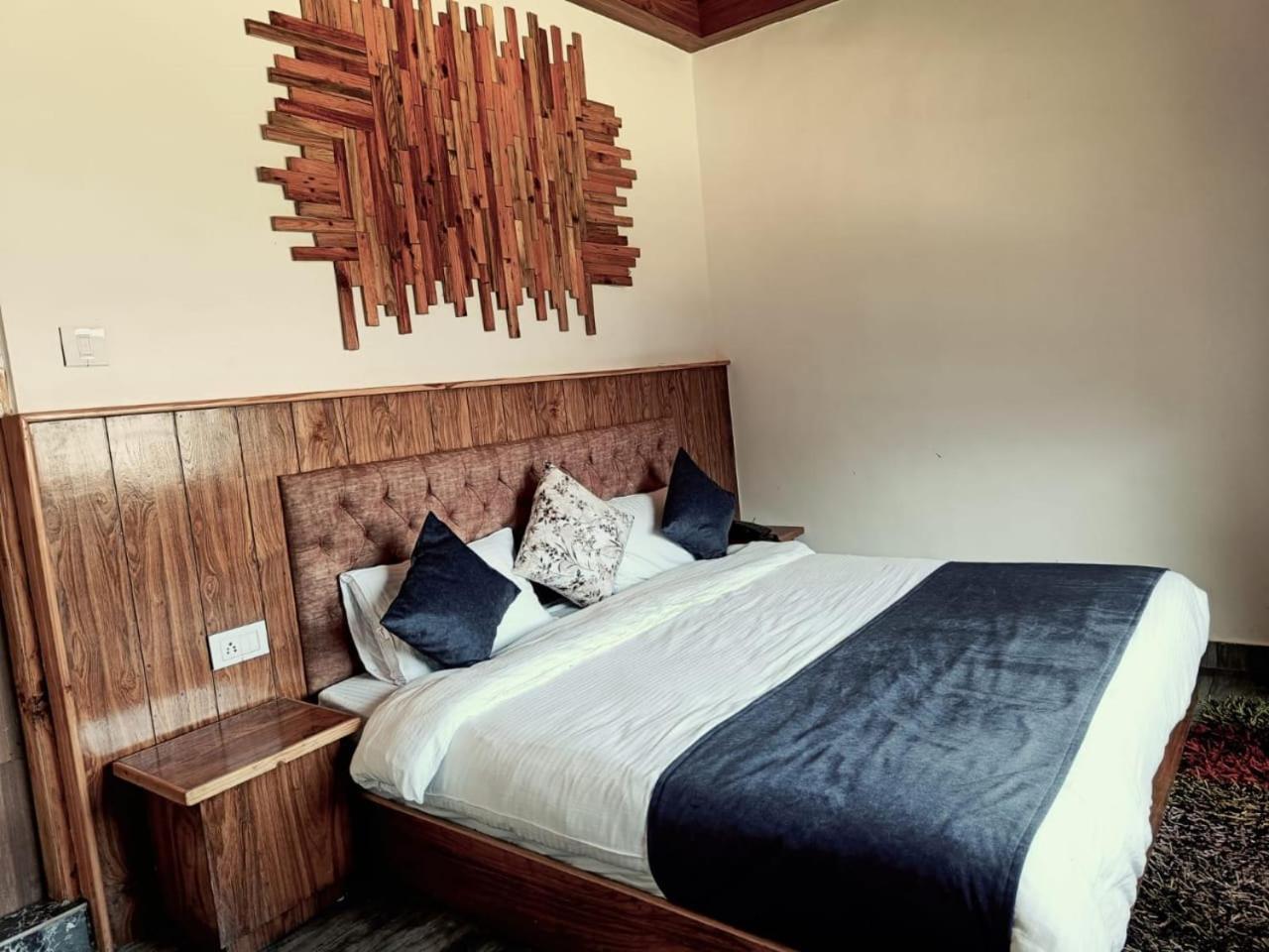 Trimounts-A Boutique Hotel & Wellnes Center In Tirthan Valley Banjar Экстерьер фото